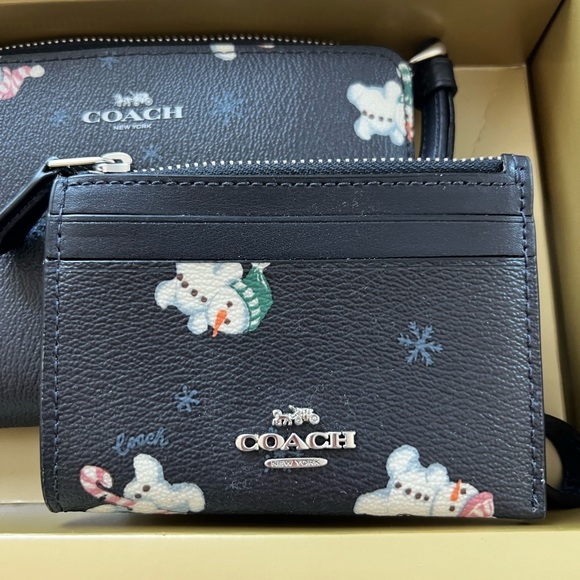 Brand new coach snowman wallet set - Picture 2 of 4